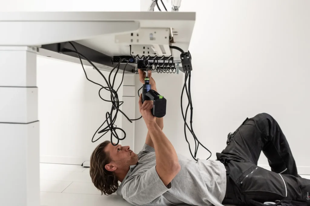elektrificatie kabelmanagement monitor w3e